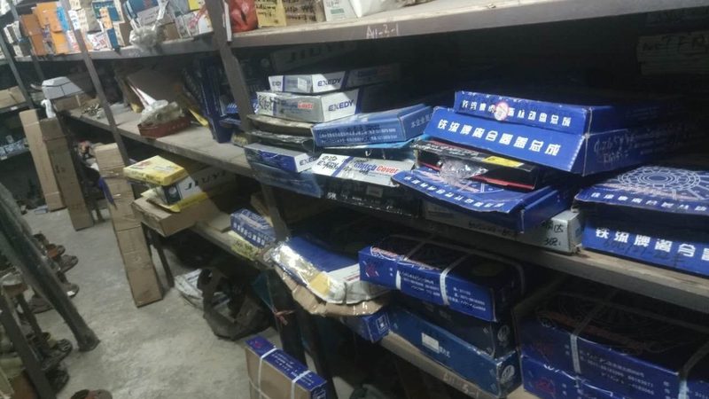 汽车配件批发价格表：材质分类背后的秘密**